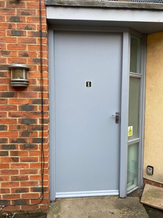 Central Leeds Townhouse With Private Roof Garden Sleeps 4 المظهر الخارجي الصورة