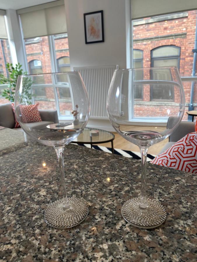 Central Leeds Townhouse With Private Roof Garden Sleeps 4 المظهر الخارجي الصورة