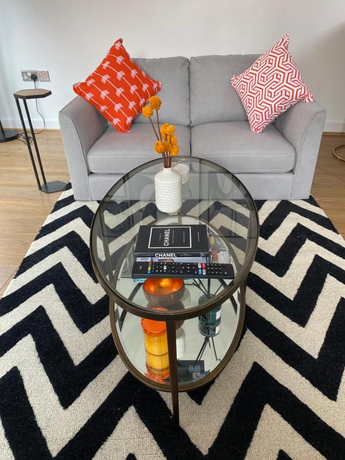 Central Leeds Townhouse With Private Roof Garden Sleeps 4 المظهر الخارجي الصورة