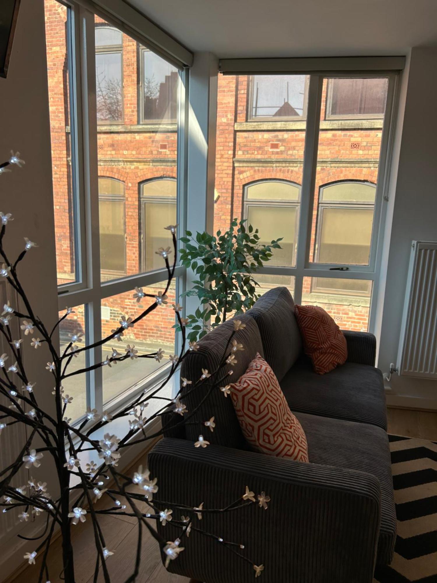 Central Leeds Townhouse With Private Roof Garden Sleeps 4 المظهر الخارجي الصورة